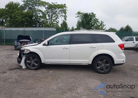 2015 Dodge Journey Crossroad z USA, uszkodzony, nr VIN 3C4PDCGG0FT547112